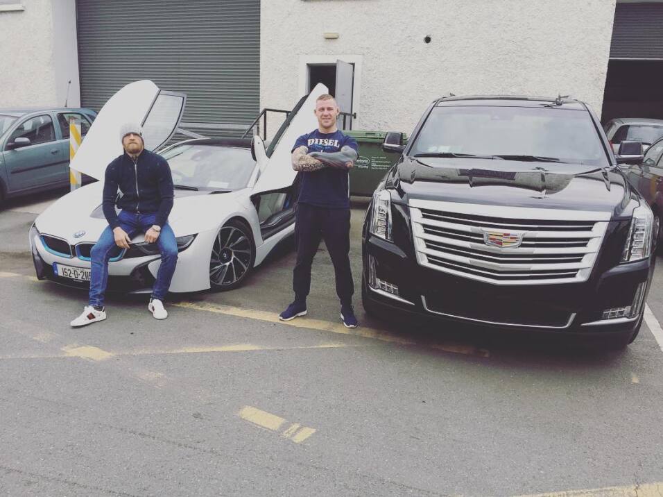 La impresionante colección de autos de Conor McGregor Univision