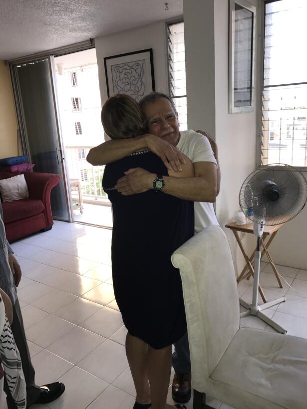 Las primeras imágenes de Oscar López al salir de prisión después de 35 a...