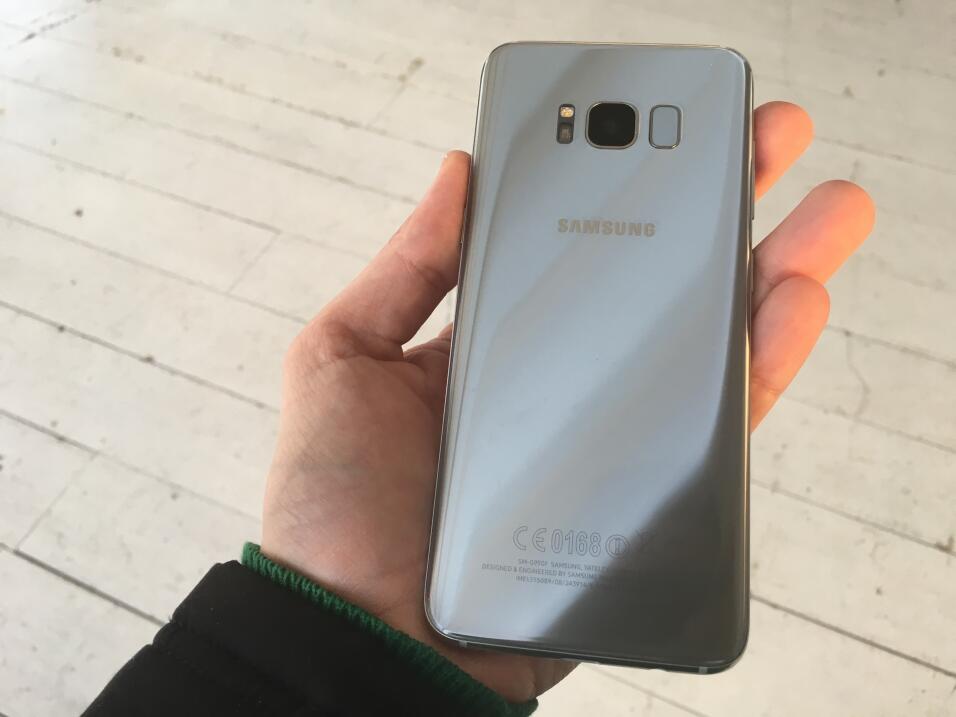 Samsung lanza el nuevo Galaxy S8: una pantalla enorme y sin botón de ini...