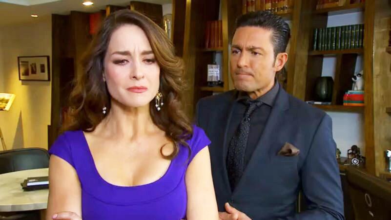 Sus amores ardieron en Pasión y Poder 2B08232B2D1747E5A123B15843760529.jpg