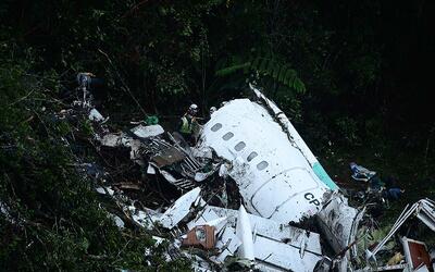 Seis personas sobreviven al accidente de avi&oacute;n de Colombia