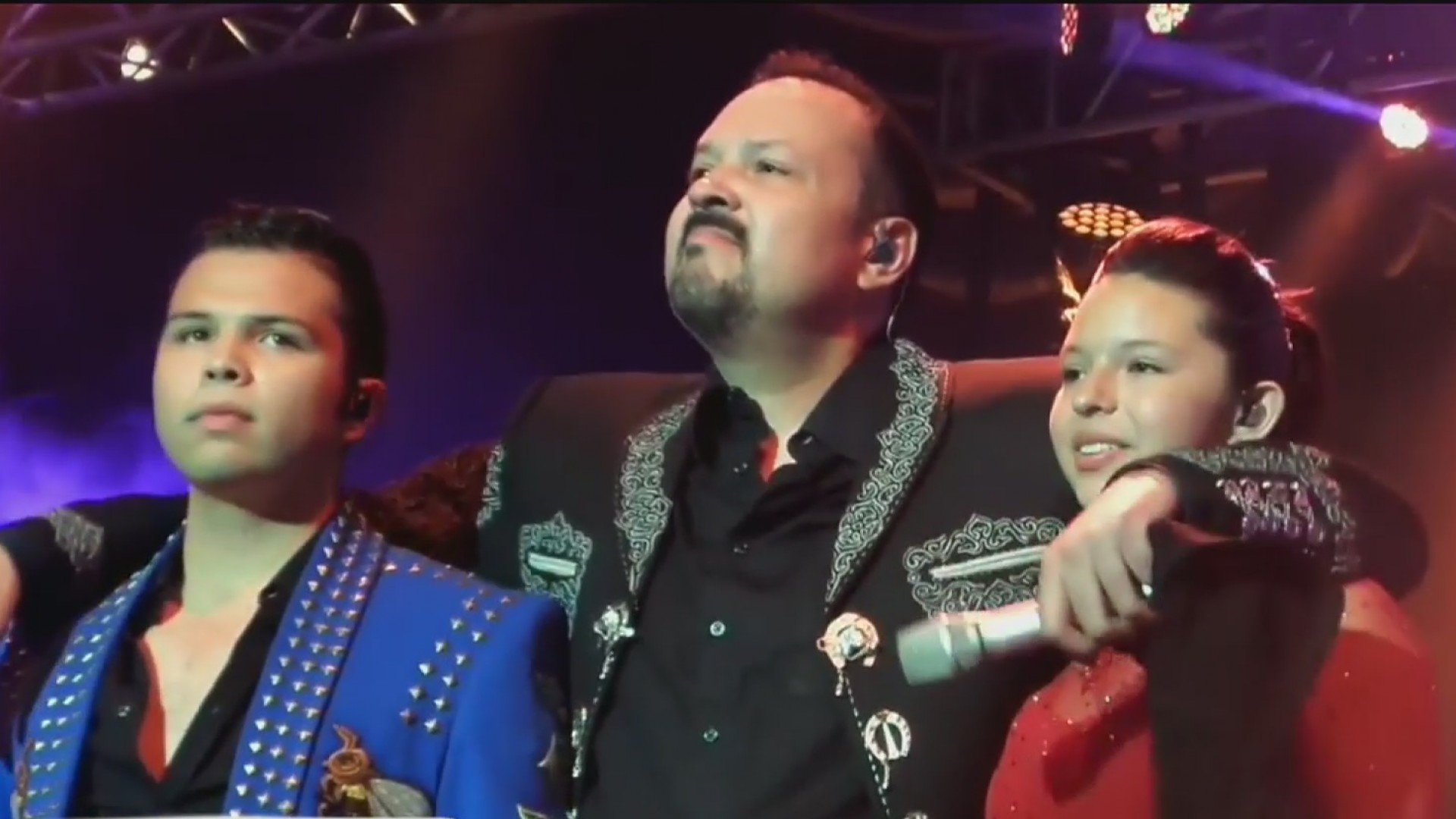 Hijos de Pepe Aguilar estuvieron de visita en el Auriespacio