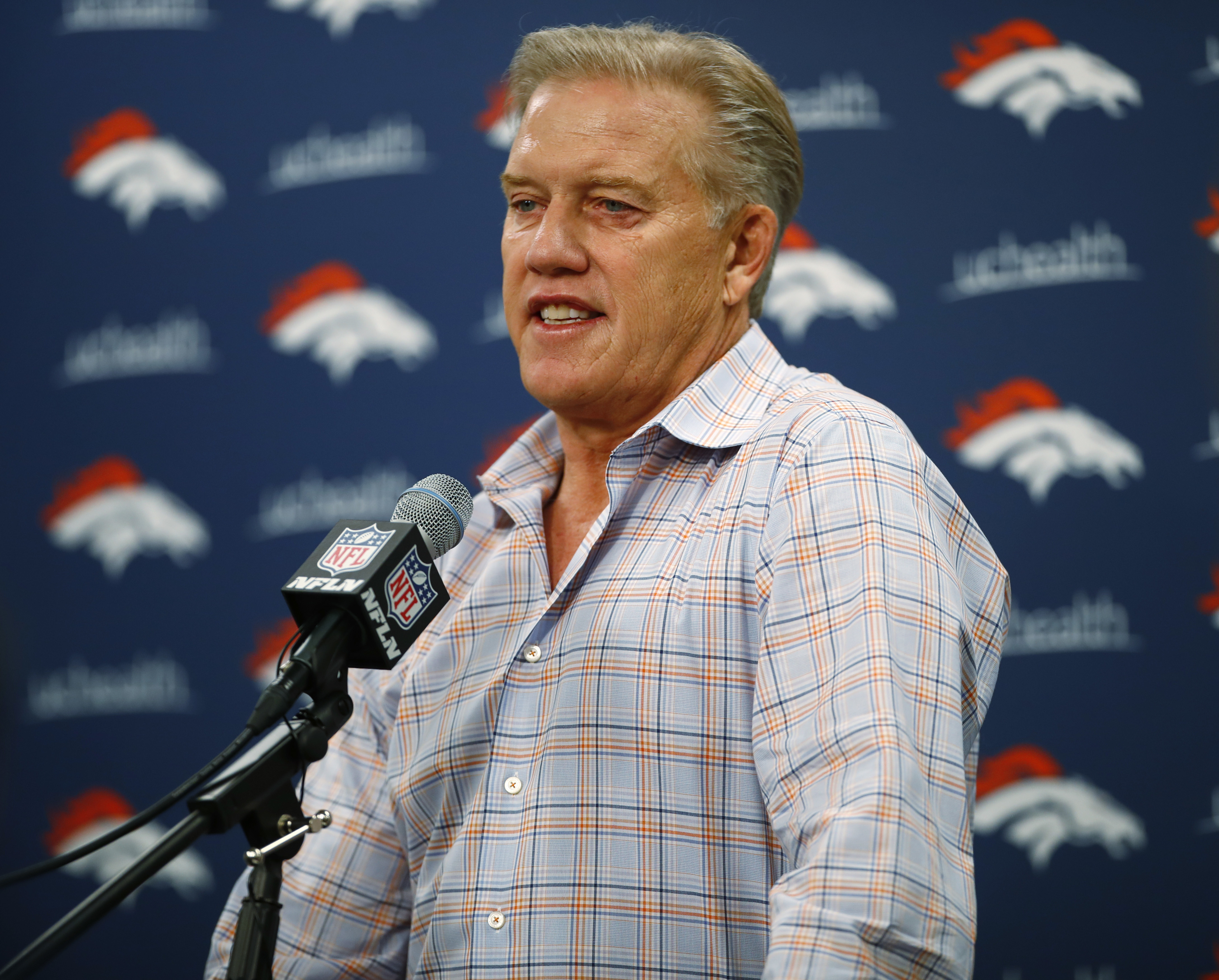 John Elway advierte que Denver debe jugarse la vida en su visita a