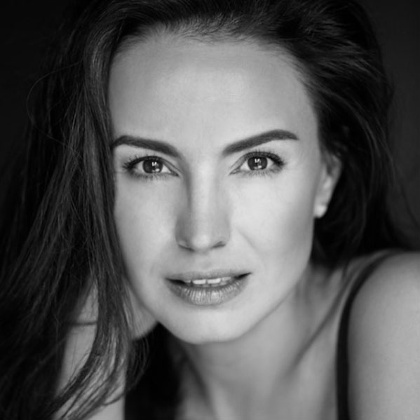 Alejandra Barros sacará su lado más violento en 'Mujeres de negro' - Univision