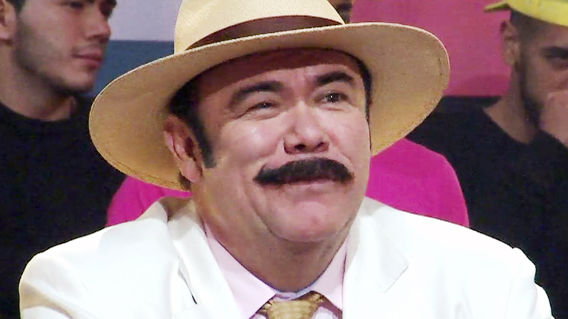 A sus 57 años, Jesús Ochoa es un galán muy cotizado en "El Bienamado