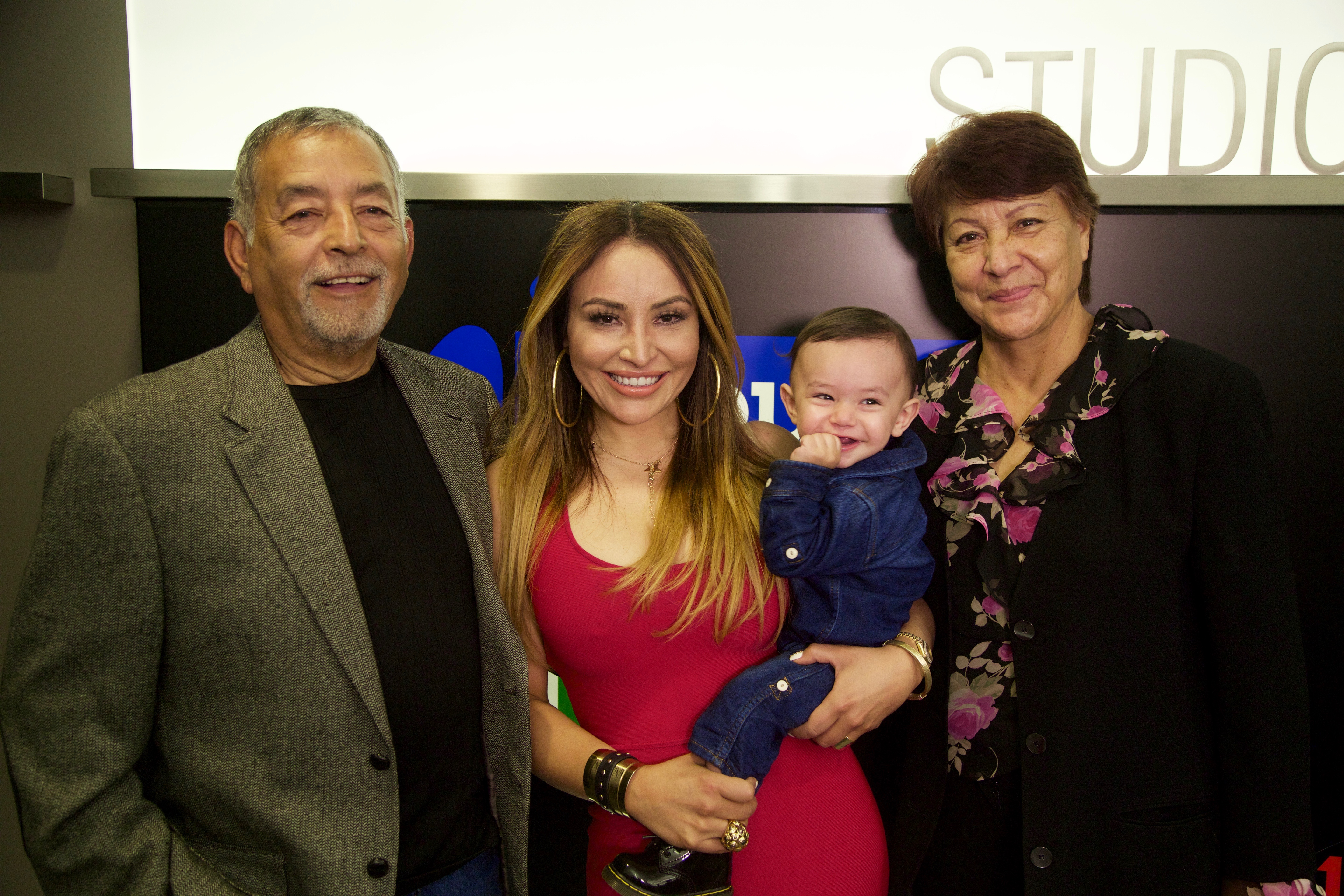 La Bronca, el orgullo de su familia Zona MX 101.9 FM