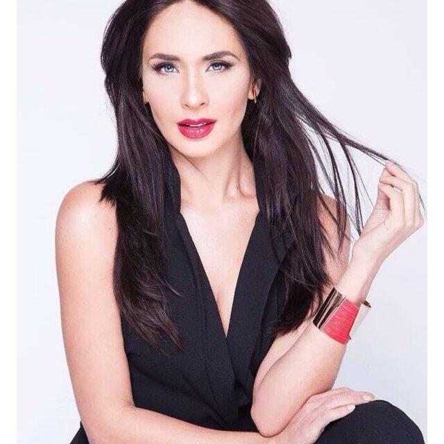 Adriana Louvier tuvo mucho amor en Yo No Creo En Los Hombres Utyg_adC.jpg