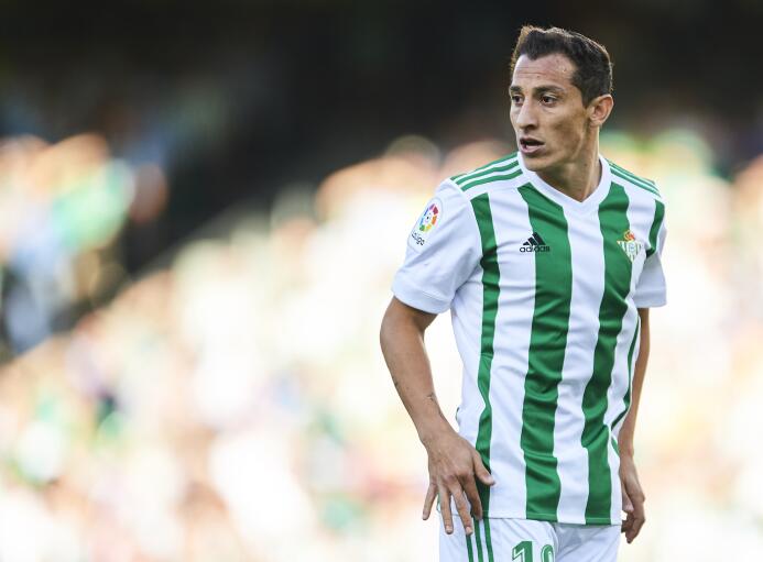 El Betis le ganó al Deportivo y Guardado puso asistencia gettyimages-847...