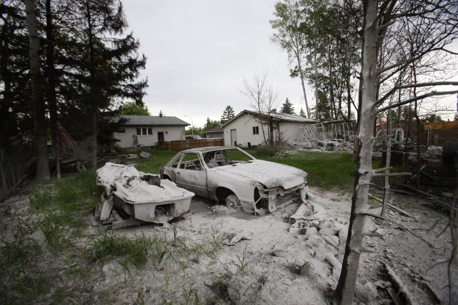 El regreso a la ciudad fantasma de Fort McMurray tras el incendio GettyI...