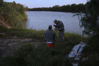 <b>Havana, Texas</b>. Continuando la línea fronteriza, un pequeño pueblo cerca del río, sin ninguna división.