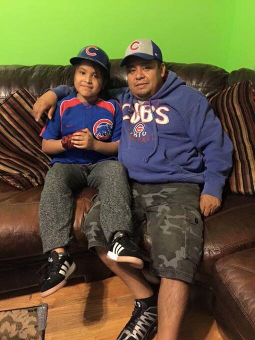 Fans los Cubs comparten sus fotos mostrando su apoyo al equipo que está...