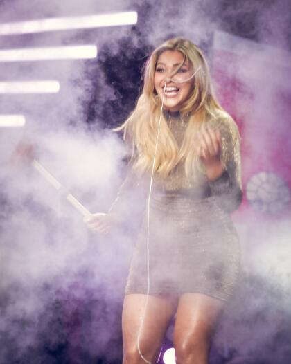 En el primer reto con el que se encontrÃ³, debÃ­a superar las adversidades que se le pusieran enfrente: humo, espagueti, crema en el pelo, etcÃ©tera. 