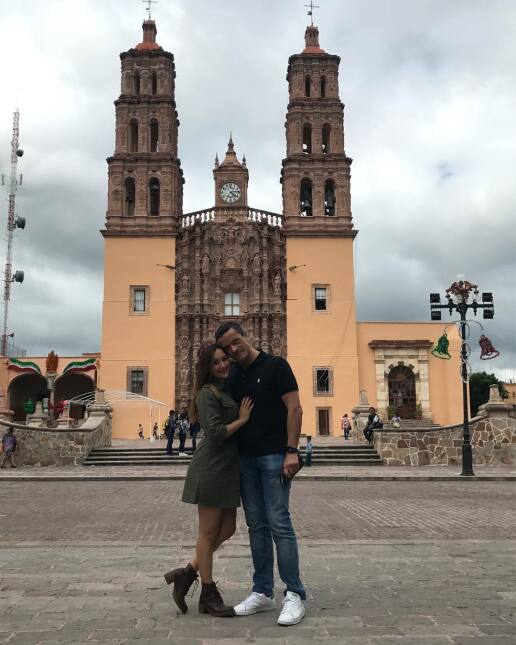 Sherlyn se va de viaje con su novio Paco Zea y derrochan amor