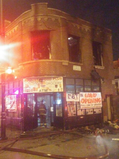 Incendio en edificio de Humboldt Park