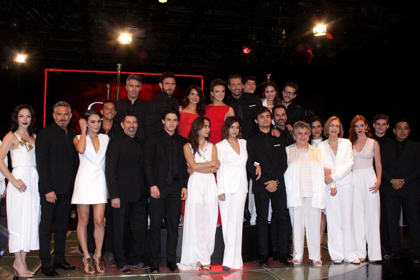 Así se vivió la presentación de la telenovela 'Caer en tentación'