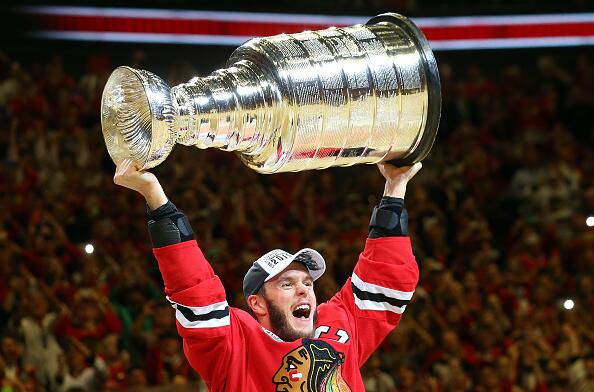 Desde el 1938 los Chicago Blackhawks no ganaban en su propia casa. Este...