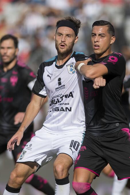 Querétaro rescató 'in extremis' un empate ante Monterrey 20170930-5292.jpg