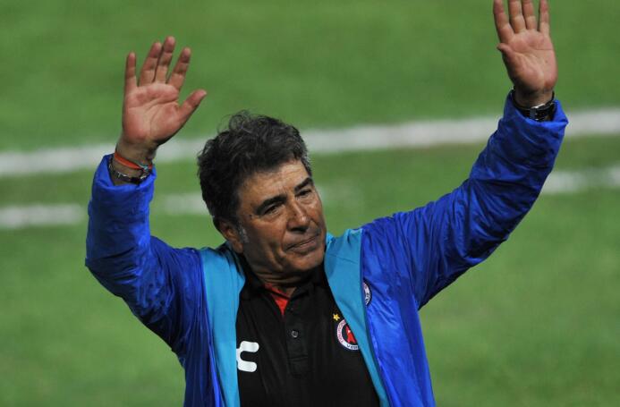 Carlos Reinoso volvió al mapa de los directores técnicos del fútbol mexi...