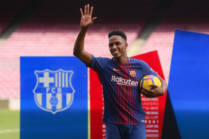 En fotos: así fue la presentación del colombiano Yerry Mina como jugador...