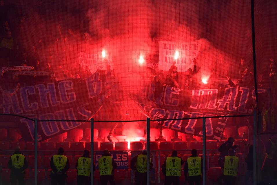Entre actos de violencia, el Marsella derrota a Athletic Club y avanza a...