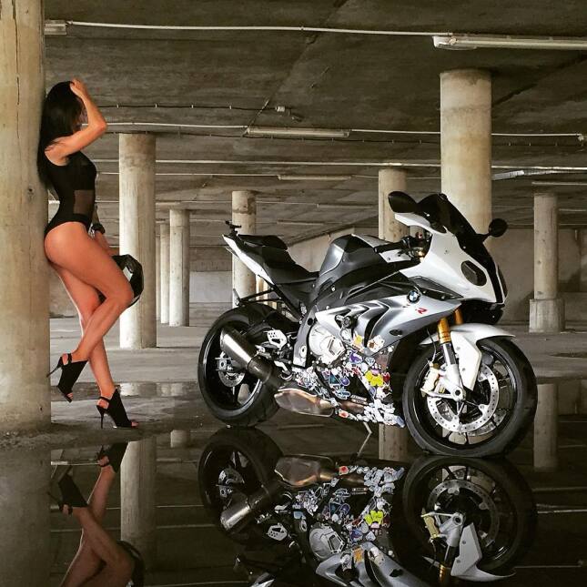 Olga Pronina "La Reina de las motocicletas en Instagram"