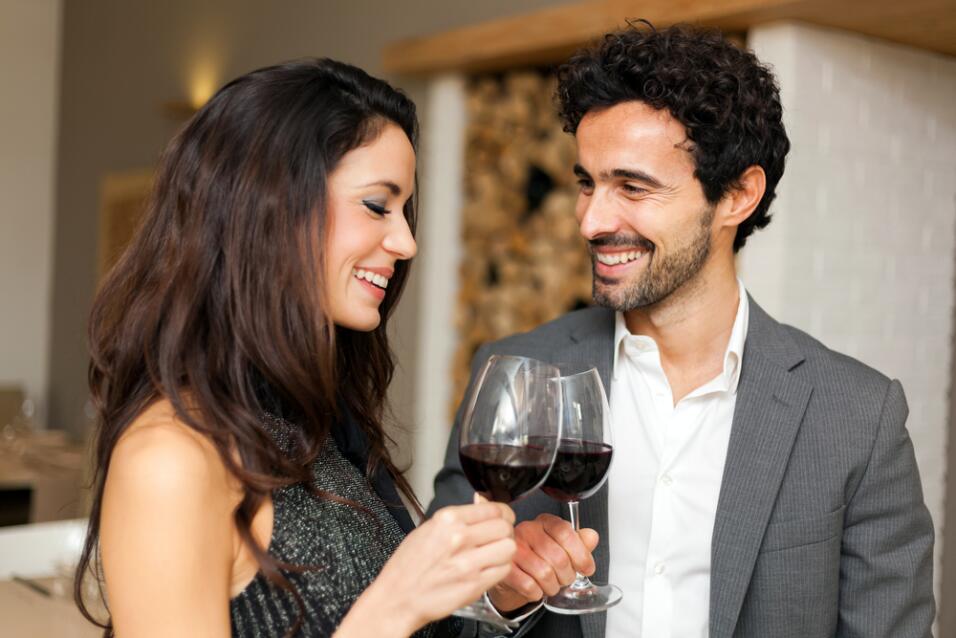 Horoscope Thursday, September 14 - Univision - Univision 12 parejas