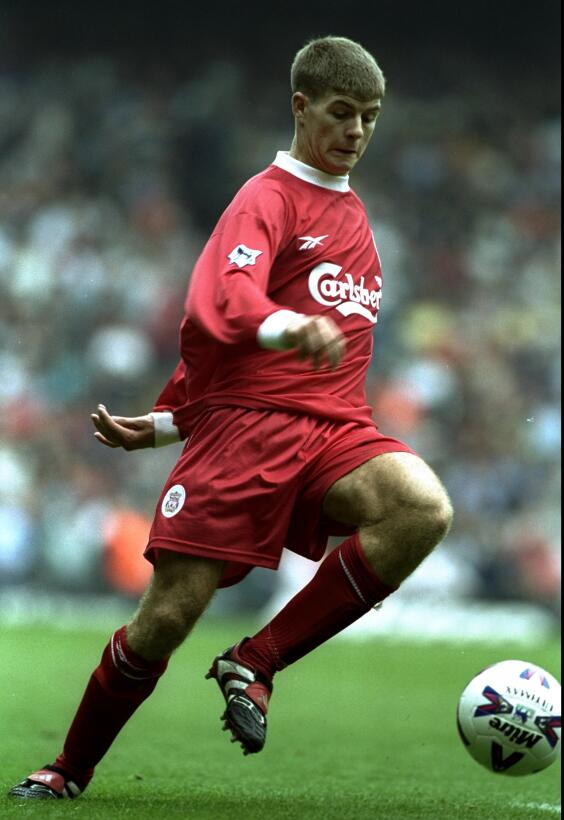 Steven Gerrard: 19 datos en 19 años de carrera ejemplar Debut.jpg