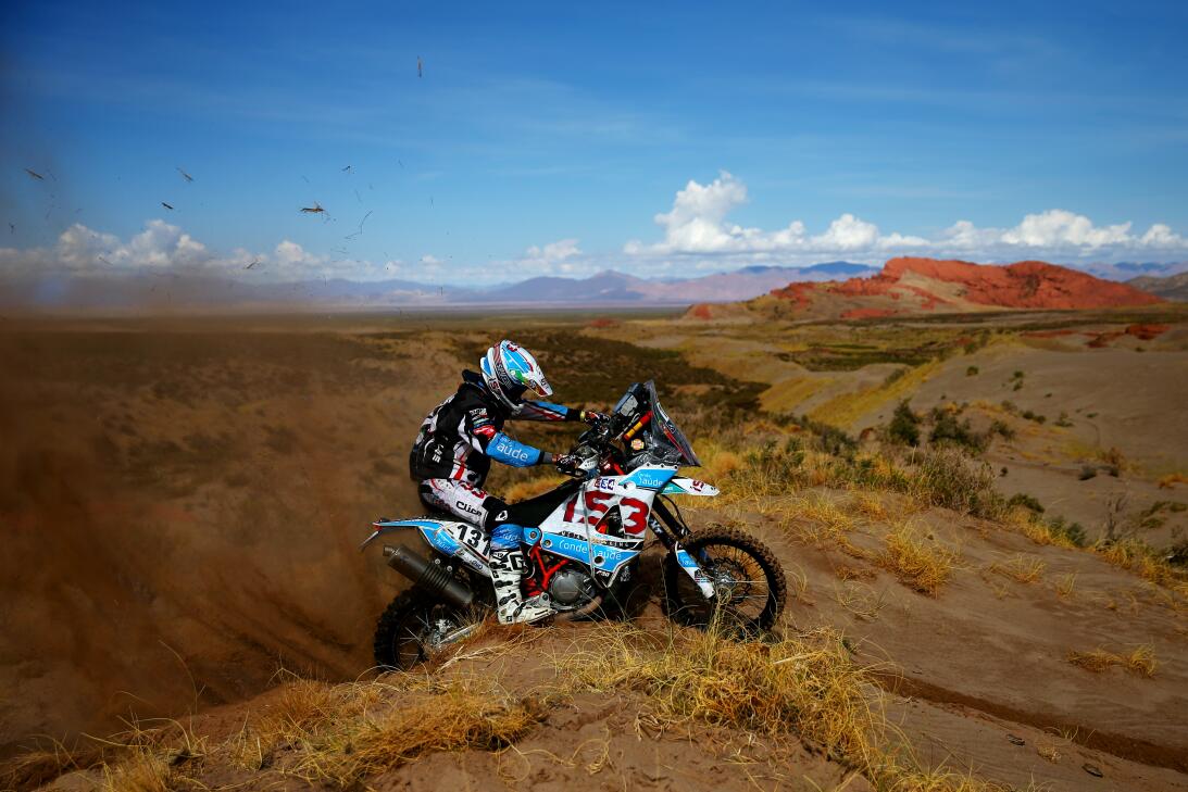 Las 20 postales de paisajes durante la dura competencia en el Rally Daka...