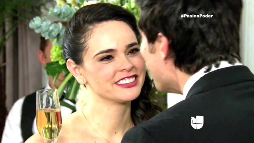 ¡Franco y Gaby son marido y mujer! 6C41318C1B1947578C886B6F12F2DE7D.jpg