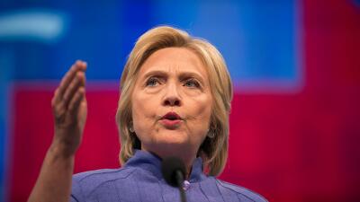 Inmigrantes indocumentados acompañarán a Hillary Clinton e...