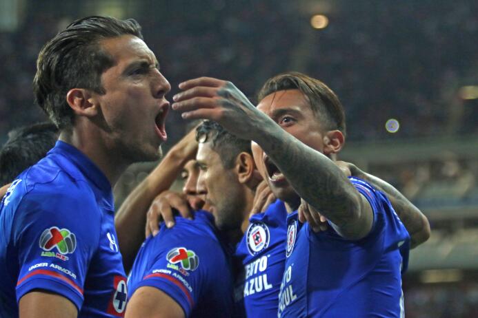 En fotos: ¡Este Cruz Azul es de verdad! Triunfo y repaso a las Chivas pr...