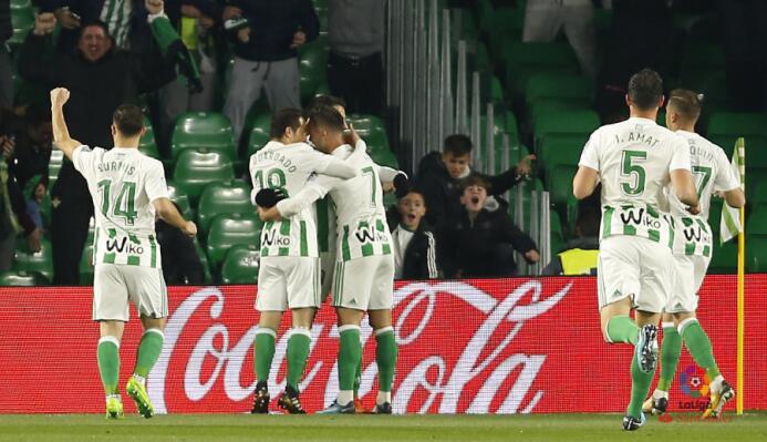 El Betis le ganó a Leganés y Guardado estuvo presente w-900x700-15213519...