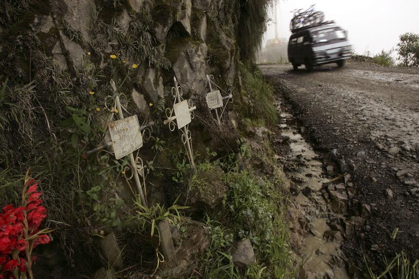 Las cinco carreteras más peligrosas del mundo GettyImages-56481326.jpg