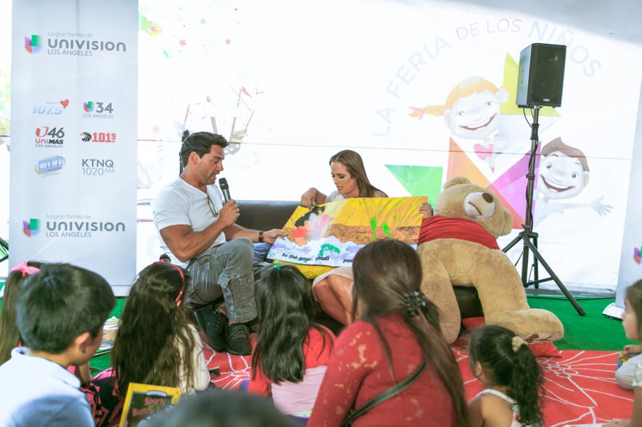Centenares de familias acudieron a la Feria de los Niños que se festejó...