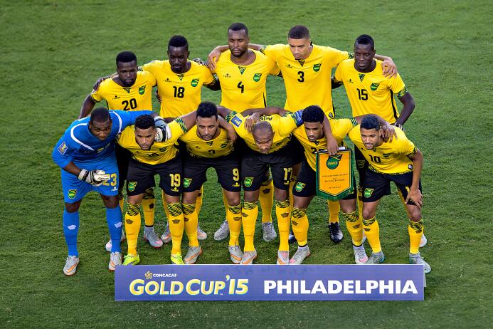 Solo 4 jugadores de Jamaica 'sobreviven' a la final perdida con el Tri e...