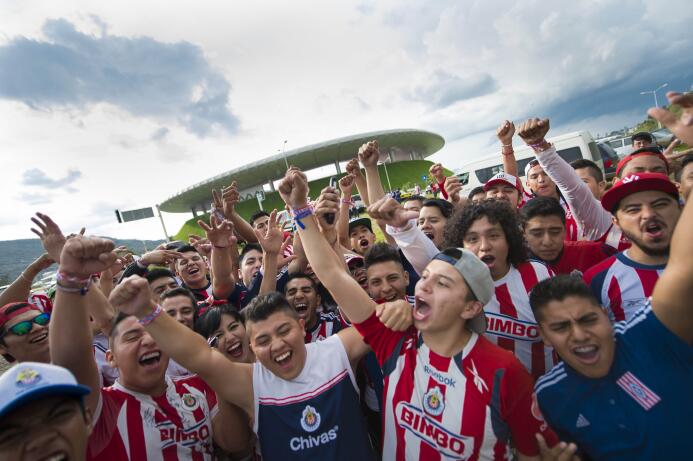 El colorido de la afición en la Jornada 6