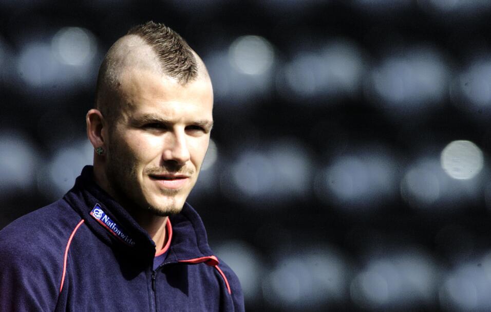 Innovador en peinados, imponente por sus tatuajes y fashionista por su r...