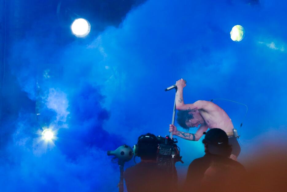 Mira imágenes de la presentación de Cage the Elephant and Muse el primer...