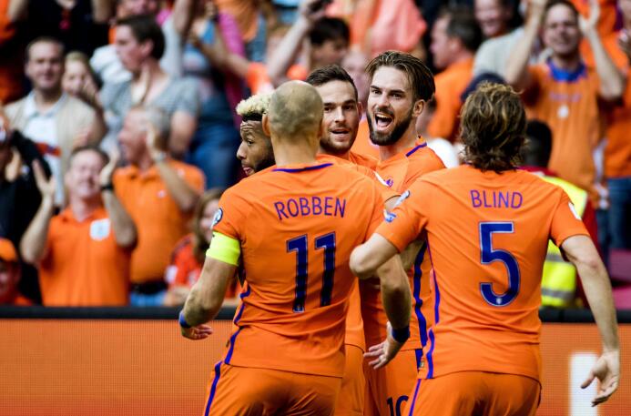 Holanda respira en la eliminatoria con su triunfo ante Bulgaria 63640060...