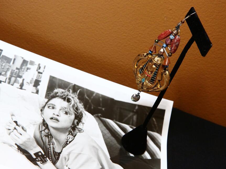 Madonna lució este arete en "Desperately Seeking Susan".