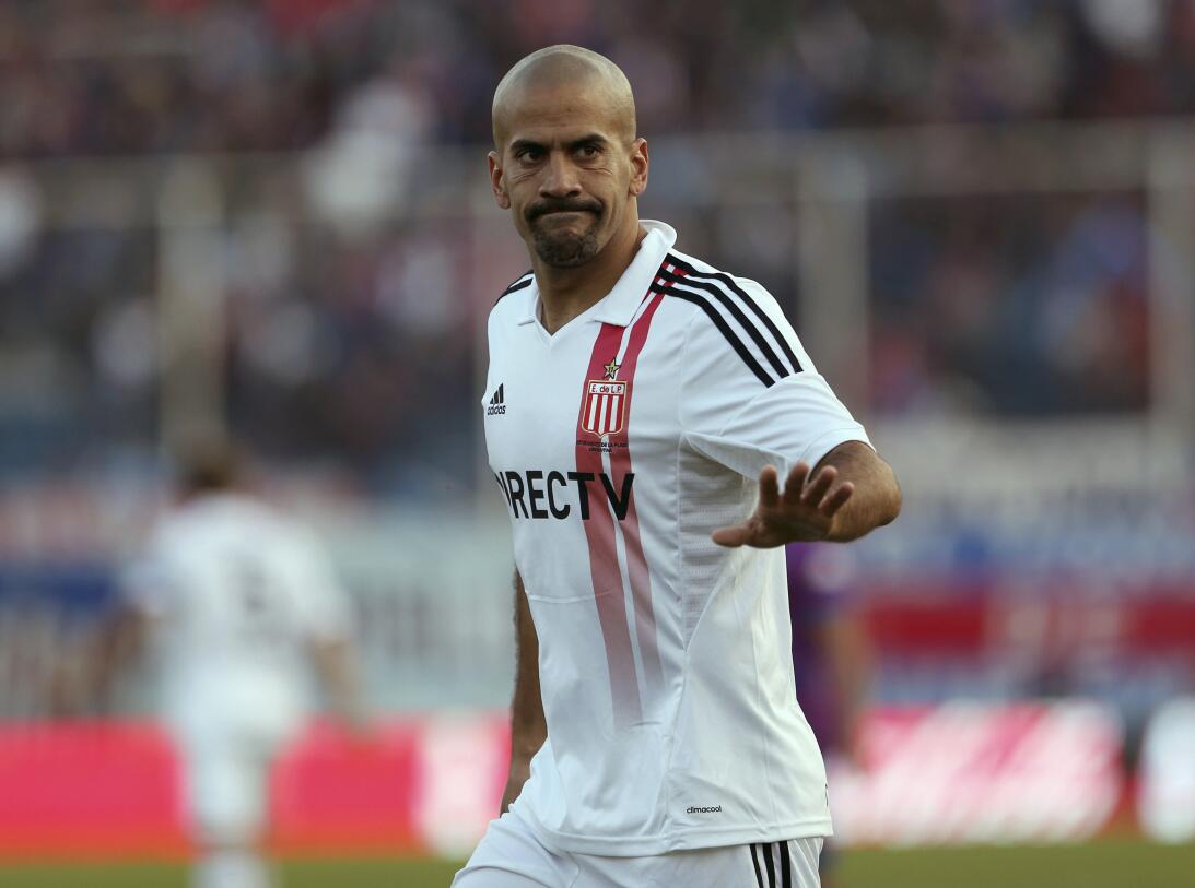 Juan Sebastián Verón y otros futbolistas veteranos en el fútbol mundial...