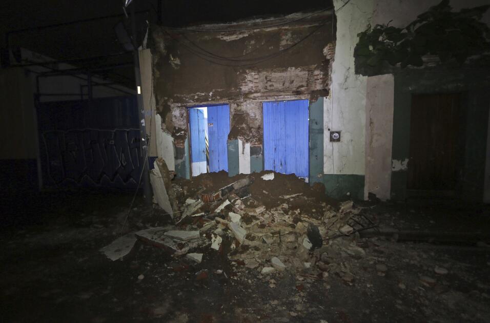 Daños en una vivienda en Oaxaca, a consecuencia del fuerte terrem...