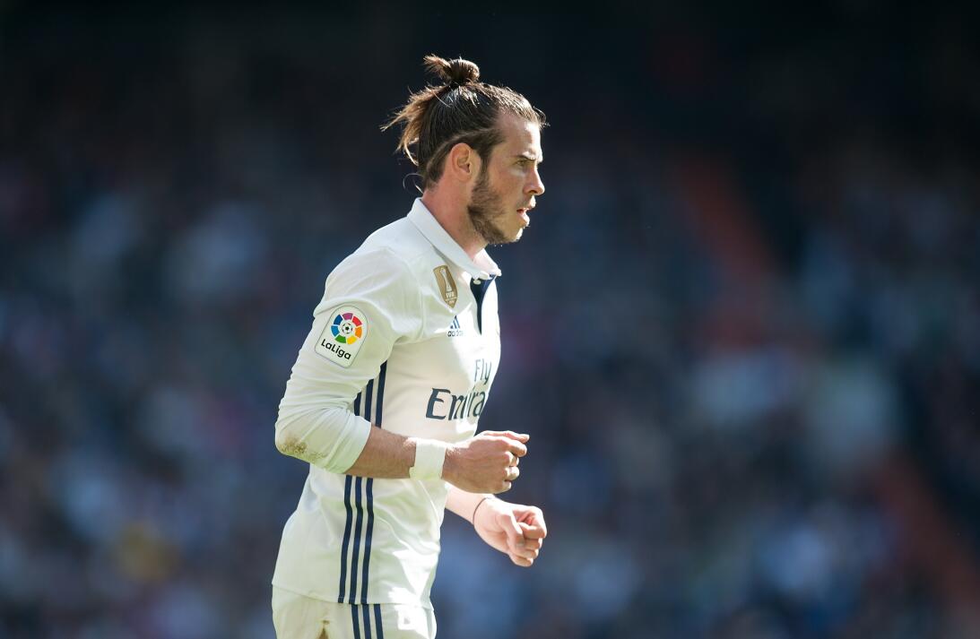 Gareth Bale (Real Madrid) - Con tan solo 16 años el crack de Gales debut...