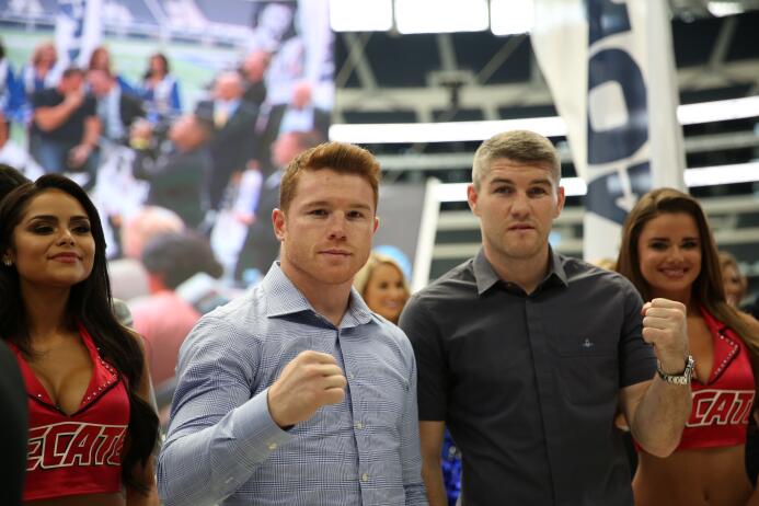 Conferencia de prensa de El Canelo en Arlington